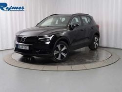 Svart Begagnad 2022 Volvo XC40 Core SUV | 329 900 kr
