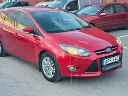 Röd Begagnad 2014 Ford Focus Titanium Kombi | 49 900 kr (Superpris)