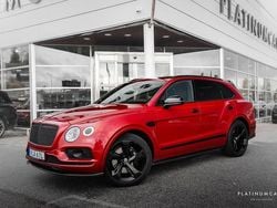 Röd Begagnad 2017 Bentley Bentayga Mulliner SUV | 998 000 kr