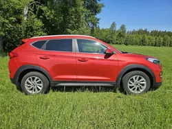 Röd Begagnad 2016 Hyundai Tucson SUV | 149 000 kr (Marknadspris)