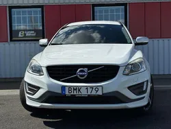 Vit Begagnad 2015 Volvo XC60 R-Design SUV | 199 900 kr (Marknadspris)