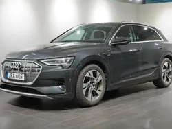 Grå Begagnad 2020 Audi e-tron Proline SUV | 324 800 kr (Superpris)