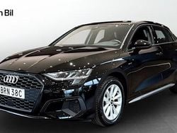 Brilliantsvart Begagnad 2023 Audi A3 Proline Sedan | 264 000 kr (Bra pris)