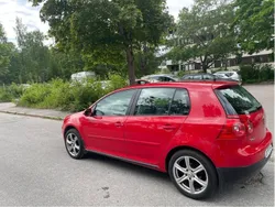 Röd Begagnad 2007 VW Golf V Trendline Halvkombi | 29 500 kr (Marknadspris)