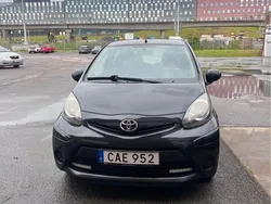 Svart Begagnad 2014 Toyota Aygo Halvkombi | 49 000 kr (Lite dyr)