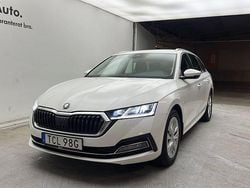 Candy white Begagnad 2024 Skoda Octavia Style Kombi | 319 900 kr (Superpris)