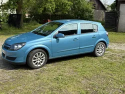 Begagnad 2004 Opel Astra Sedan | 35 000 kr