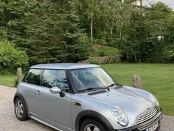 Silver Begagnad 2002 Mini ONE Halvkombi | 25 000 kr (Marknadspris)