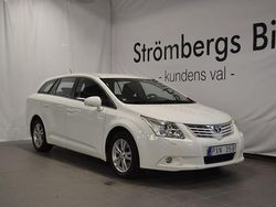 Vit Begagnad 2011 Toyota Avensis Kombi | 79 000 kr (Dyr)