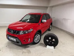 Röd Begagnad 2016 Suzuki Vitara SUV | 139 900 kr (Bra pris)