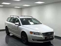 Vit Begagnad 2014 Volvo V70 Momentum Kombi | 119 900 kr (Marknadspris)