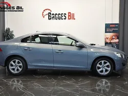 Ljusblå Begagnad 2010 Volvo S60 Sedan | 99 900 kr (Marknadspris)