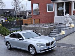 Grå Begagnad 2010 BMW 730 Sedan | 139 000 kr (Bra pris)