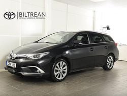 Svart metallic Begagnad 2016 Toyota Auris Executive Kombi | 128 900 kr (Marknadspris)