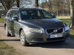 Grå Begagnad 2010 Volvo V70 Kinetic Kombi | 37 500 kr (Marknadspris)