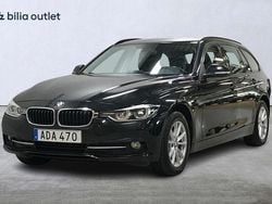 Svart Begagnad 2016 BMW 318 Sport Line Kombi | 144 900 kr (Marknadspris)