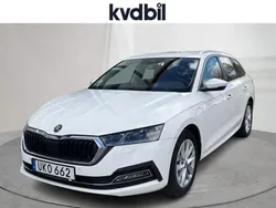 Vit Begagnad 2022 Skoda Octavia Kombi | 239 900 kr (Bra pris)