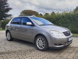 Grå Begagnad 2004 Toyota Corolla Halvkombi | 36 500 kr (Marknadspris)