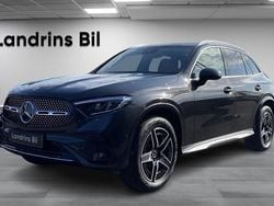 Grå Begagnad 2023 Mercedes GLC300e AMG SUV | 699 000 kr (Marknadspris)