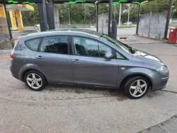 Grå Begagnad 2013 Seat Altea XL Minibuss | 40 000 kr (Superpris)