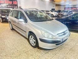 Ljusgrå Begagnad 2003 Peugeot 307 Kombi | 19 900 kr (Marknadspris)