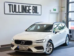 Vit Begagnad 2020 Volvo V60 Momentum Kombi | 224 900 kr (Bra pris)
