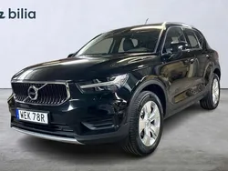 Svart Begagnad 2021 Volvo XC40 Momentum SUV | 289 900 kr (Marknadspris)