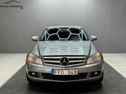 Grå Begagnad 2008 Mercedes C180 Classic Sedan | 69 900 kr (Marknadspris)