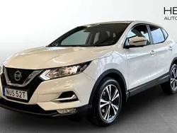 Vit (white) Begagnad 2018 Nissan Qashqai N-Connecta SUV | 169 900 kr (Marknadspris)