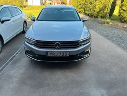 Silver Begagnad 2021 VW Passat GTE Kombi | 198 000 kr (Superpris)