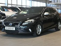 Svart Begagnad 2013 Volvo V40 R-Design Kombi | 114 000 kr (Marknadspris)