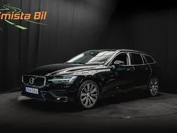 Svart Begagnad 2019 Volvo V60 Kombi | 274 700 kr (Marknadspris)