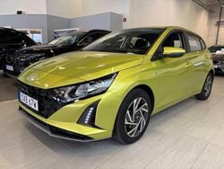 Gul Begagnad 2023 Hyundai i20 Essential Halvkombi | 234 000 kr (Marknadspris)