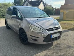 Vit Begagnad 2011 Ford S-MAX Trend Minibuss | 44 500 kr