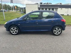 Mörkblå (blå) Begagnad 2003 Peugeot 206 Halvkombi | 29 900 kr (Lite dyr)