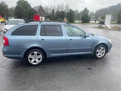 Grå Begagnad 2010 Skoda Octavia Elegance Kombi | 42 000 kr