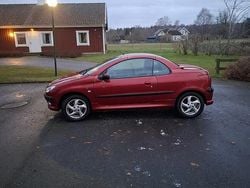Röd Begagnad 2001 Peugeot 206 CC Cab | 14 000 kr (Bra pris)