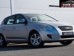 Silver Begagnad 2008 Kia Ceed Halvkombi | 34 900 kr (Lite dyr)