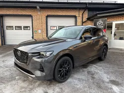 Grå (machine grey metallic) Ny 2024 Mazda CX-60 Homura-Line SUV | 587 600 kr (Marknadspris)