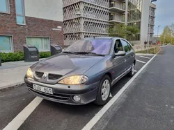 Grå Begagnad 2002 Renault Mégane II Halvkombi | 26 500 kr (Marknadspris)