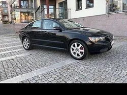 Svart Begagnad 2006 Volvo S40 Sedan | 19 999 kr (Marknadspris)