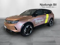 Brun Ny 2024 Opel Grandland Electric SUV | 599 900 kr