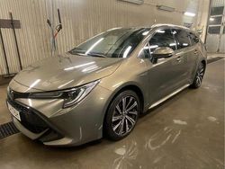 Grön Begagnad 2021 Toyota Corolla Style Kombi | 250 000 kr (Marknadspris)
