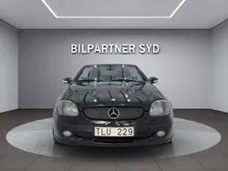 Svart Begagnad 2002 Mercedes SLK200 Cab | 79 900 kr (Marknadspris)