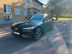Svart Begagnad 2021 Volvo XC60 R-Design SUV | 268 800 kr
