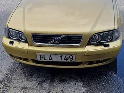 Gul Begagnad 2003 Volvo S40 Sedan | 18 000 kr (Marknadspris)