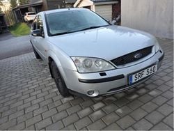 Grå Begagnad 2002 Ford Mondeo Halvkombi | 16 000 kr (Bra pris)