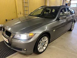 Grå Begagnad 2011 BMW 320 Kombi | 79 900 kr (Marknadspris)