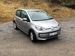 Silver Begagnad 2013 VW up! high up! Halvkombi | 64 000 kr (Bra pris)