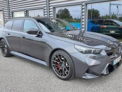 Grå Begagnad 2025 BMW M5 Shadowline Kombi | 1 499 900 kr